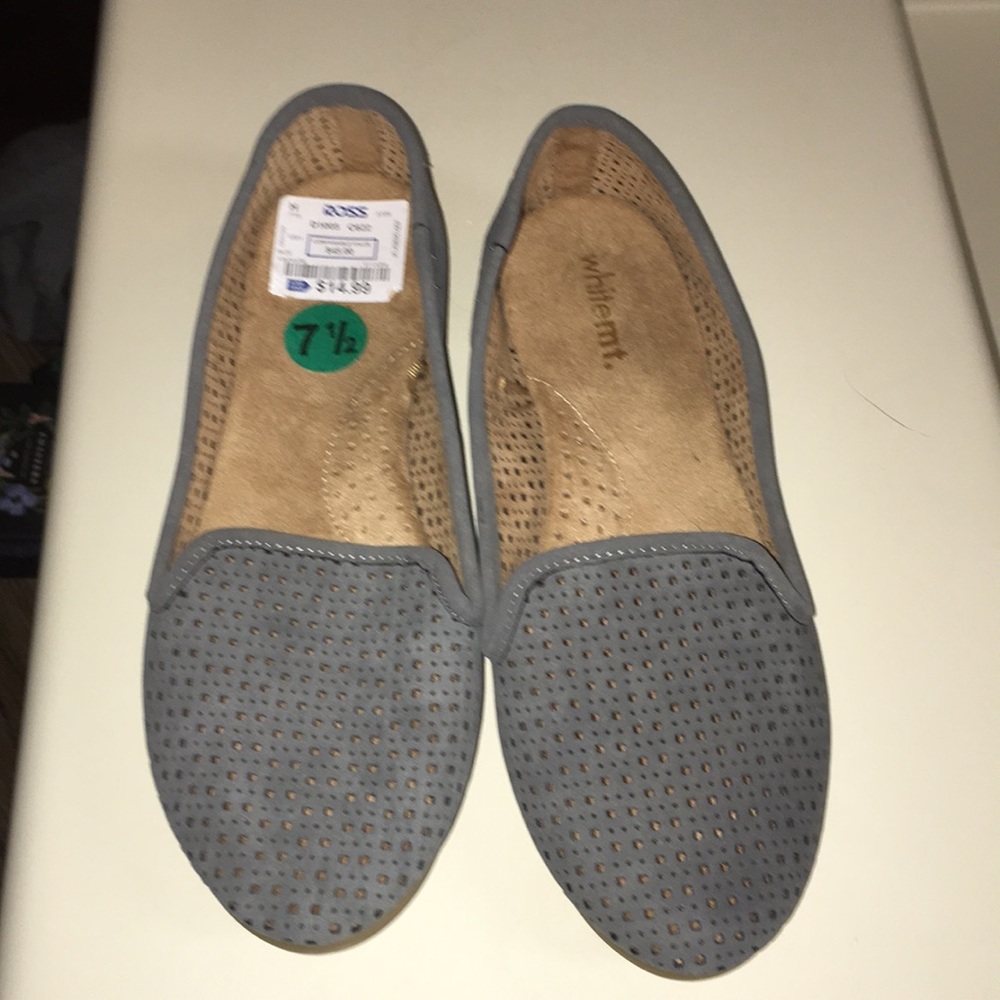 NWT light grey slides
